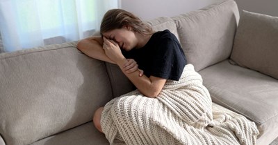 Recent graduate cries 10 times after her 1st day of working at a new job because she didn't know what to do: 'I hate that we have to slave away for 40 years for a salary.'