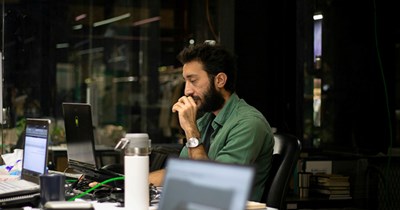 Employee leaves office at 5:30 for childcare, remaining coworker complains because he's afraid of ghosts: 'He's a grown man'