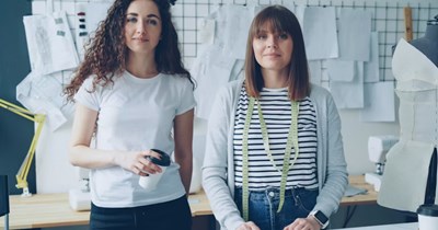 31-Year-Old Employee Learns Her 28-Year-Old Coworker Has Been Stealing Credit for Work Is Helping Her With, Stops Helping, Entire Team Demands She Resume: ‘My Manager Complimented Her During a Team Meeting for How Much Her Work Had Improved'
