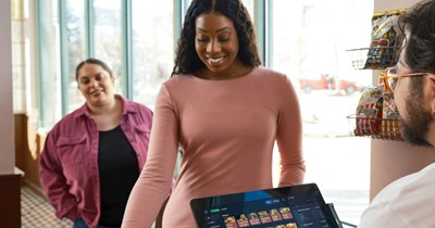'I feel like we were best friends in another life': Wholesome stories from customer service that show it's nice to be nice