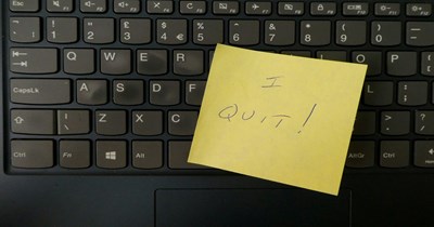 Trainer tells new hire who is going to replace her at the job position that she needs to resign before her clause of staying 6 months starts: 'Should I catch on that major red flag and leave? or should I give it a try and see what happens?'