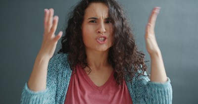 Couple live rent free in husband's sister's house, wife protests when husband chastises her for reacting to sister spilling drink on the floor: 'I don't respect her 'home ownership''