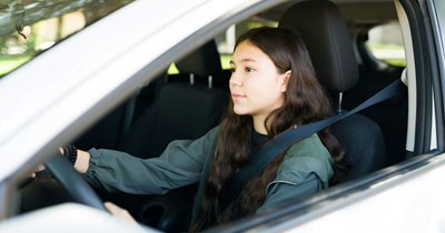17-Year-Old Niece Gets a $200 Ticket Driving Her 54-Year-Old Uncle's Car, 17-Year-Old And Her Mom Expect Uncle to Pay For it: 'She said it's my responsibility as an adult.'