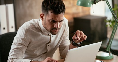 Manager cancels employee's 2 week vacation a day before it was due to start, employee considers quitting: 'I gave notice 6 months ago'