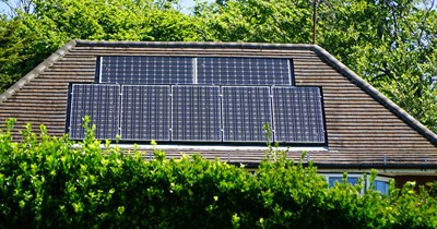 Homeowner installs $21K in solar panels, demands that their neighbor remove the Redwood tree in their yard because it shades the panels for 90 minutes per day: 'Your tree is costing me $37 of electricity every month.'