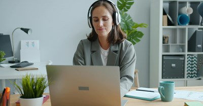 New hire refuses to comply with CEO's demand for a full return to the office after signing as remote employee: ‘I fell for a total bait and switch’