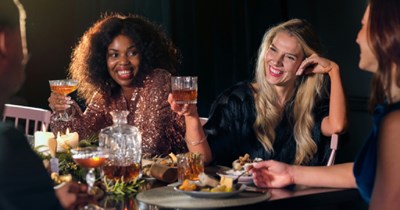 Woman offers to pay for her sister’s 30th birthday dinner, but her sister brings 11 friends expecting her to cover everyone: ‘[She] was furious and said I humiliated her in front of everyone’