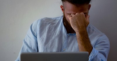 ‘The weaponized "just checking in before I do this" is slowly breaking me’: Manager reflects on how constant check-ins are more about shifting accountability than about being communicative