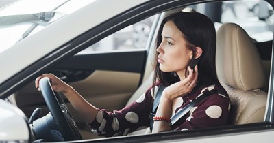 College student refuses to drive old classmate home after she assumes she'll be her ride during the school year: ‘I'm trying to come up with a rational excuse’