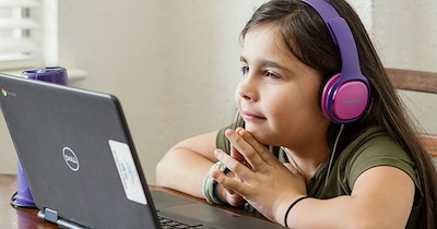 Parent finds 9-year-old using AI, starts debate by explaining negative impact of technology: 'Imagine saying 'I caught my child using the internet' in 2000'