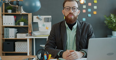 Boss gives longtime employee a fake promotion to ‘keep him around’, gives zero work for 6 weeks: ‘I’m sitting in an empty office with a fake job and a real paycheck'
