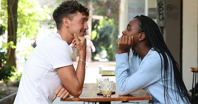 Man takes woman on coffee date, she protests when he pays with Starbucks giift card: 'It made her feel cheap'