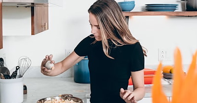 31-Year-Old Tenant Surprised When Her Live-in Landlords Demand She Cook for Them After a Single Shared Dinner— She Makes Them Regret It