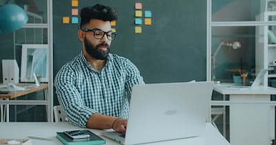 Employee gets laid off and is asked to train the recent grad replacing him for $12k less, he refuses to play along: ‘They decided to let me go so they could bring in someone cheaper.’