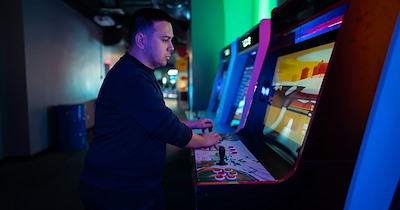Dad wins 15,000 tickets at an arcade, arcade refuses to give him 4000 of the tickets he won: 'The arcade is one of my favorite places to go with my son.'