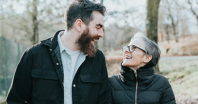 30-year-old moves out of mom's house and stays in the same city, she demands weekly overnight visits: 'I want to experience having my own space'