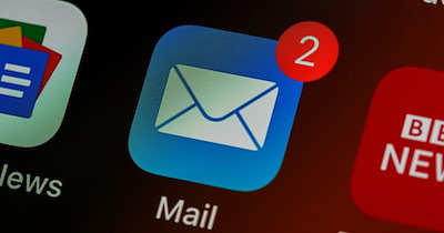 'Is it normal for people to take a screenshot of your direct Teams message, and send it in an email to other people in the company?': Boss sends out screenshot of direct message with employee, employee wonders if it's a breach of privacy