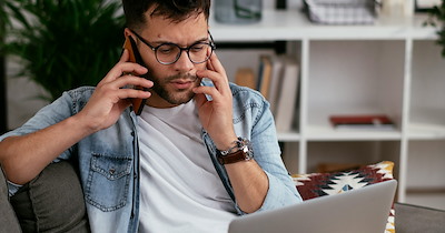 Employee gets written warning from HR, demand he tells disorganized manager whenever he spends 30 minutes away from his desk: 'It seems extremely micromanagerial' 
