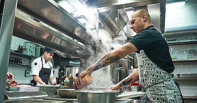 Manager writes up kitchen worker for changing out of uniform after the AC breaks and the kitchen hits 97ºF: ‘We follow the uniform policy’
