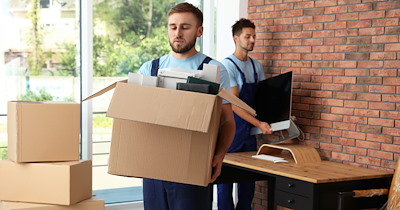 Company demands employees come on a weekend to pack and move the entire office instead of hiring movers: ‘No overtime, just pizza afterwards’