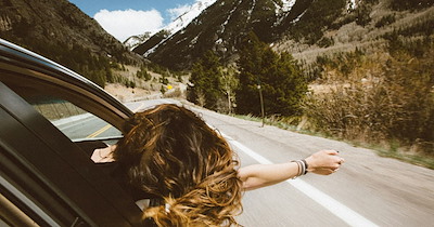 Mother doesn't want to invite her sister to a girls' trip as it is for her daughter's volleyball tournament, and she never liked being her aunt: 'I already know how she feels about children, and why would I invite her to a trip that focuses on my kid'