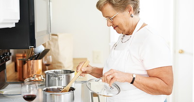Grandma cooks for family once a month, mom complains it's never enough to feed them all: 'It's barely enough for 2 people'