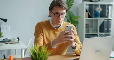 Employee starts logging 15 minutes on timesheet every time boss texts after hours, HR proposes paying him $2100 more to get rid of overtime: 'She said it was a 'stability upgrade''