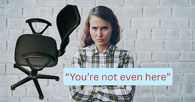 Coworker keeps stealing ergonomic chair from another employee until she breaks it, owner decides to lock it to the desk: 'It’s a chair I bought with my own money' 