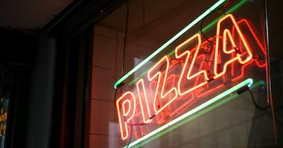 90s Kids Who Remember Pizza Delivery Before Apps, Was It Better Than Today?—Why On Demand Delivery Is Not The Same