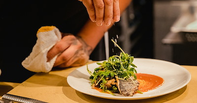 15 Restaurant chefs uncover the meals that are cheapest to make and the biggest rip offs: 'Charging $9 for a side of Caesar salad'
