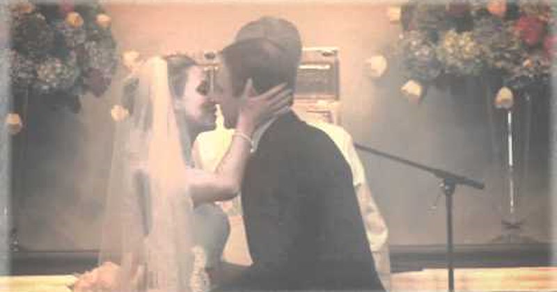 funny wedding videos train Video voting-page - 21925633