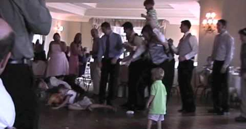 children FAIL funny wedding videos Groomsmen kids oops Video - 33494273