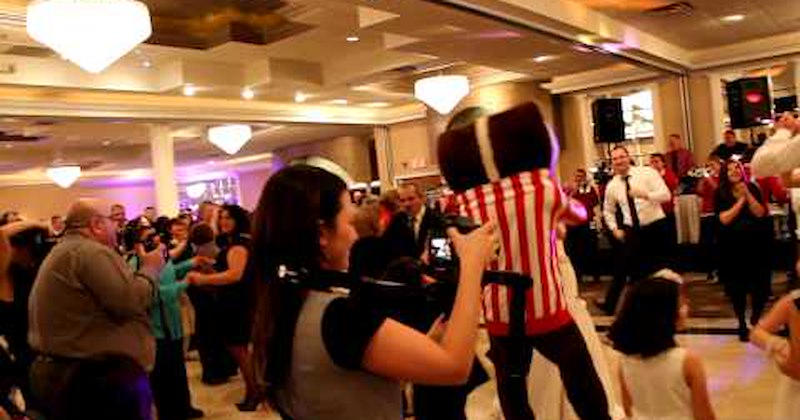 bride dance funny wedding photos groom Video - 34459649