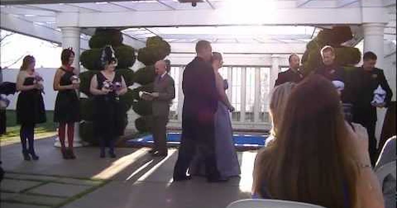 bride funny wedding videos groom Video zombie - 39404801