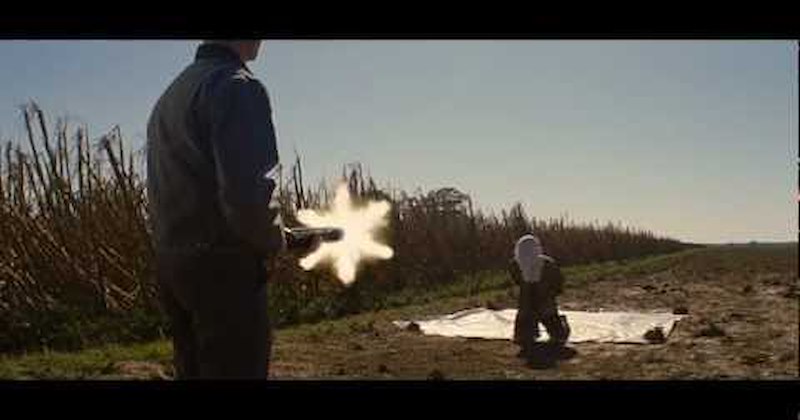 bruce willis future Joseph Gordon-Levitt looper Movie time travel trailers Video - 40777985