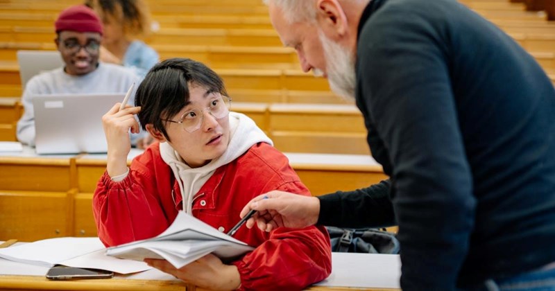 Professor fails to inform student of test rescheduling, causing student to miss the exam, student demands to choose a new date: 'I got told to reshuffle my life'