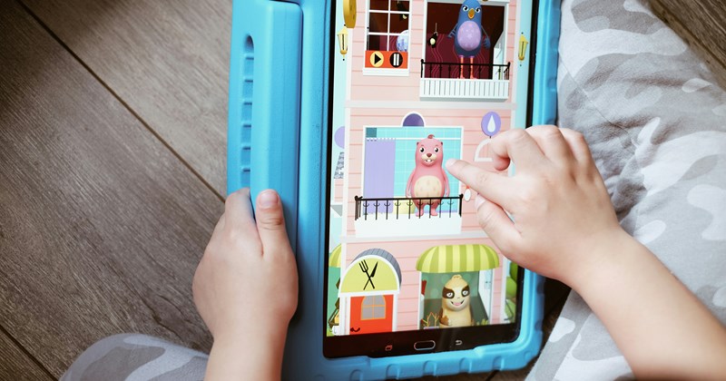 decorum toddler parenting etiquette in laws family social issues Family - 44512517