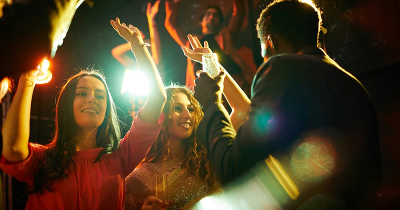 concert venue basketball Workplace - 44594693