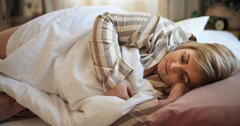 Stepmother sleeps through her alarm clock, forcing her 17-year-old stepson to wake her up to take the kids to school