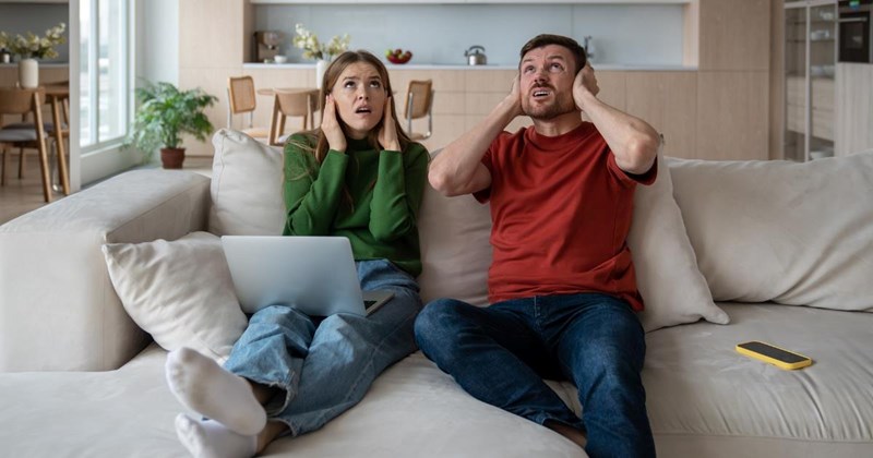 Residents demand duplex neighbor soundproof their entire apartment after complaining they can hear every move, neighbor refuses: ‘They expect me to pay out of pocket’