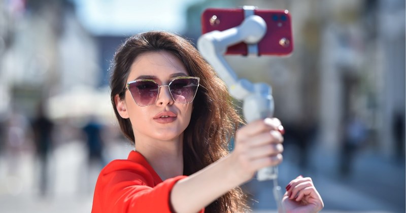 family drama mother tradition siblings family feud favoritism sister Family - 44675077