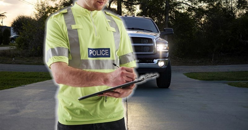 neighbors suburban life drama uno reverse justice served entitled funny Entitled People - 44730117