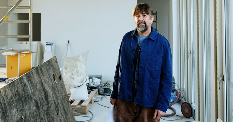 family drama kids home renovation wife family property money son entitled people Family - 44845061