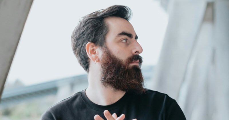 34-year-old sibling refuses to give money to family of 35 people after all 7 sisters and brothers demand financial help: ‘My salary will not make a dent in all their needs’