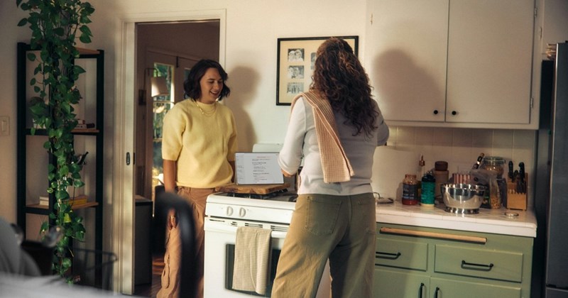 twenties adulting bad roommates theft entitled people apartment Roommates - 44886021