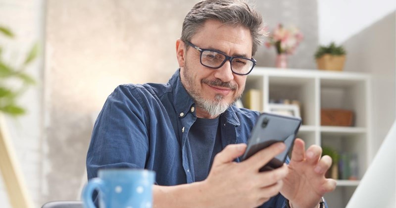phone charger employee work office