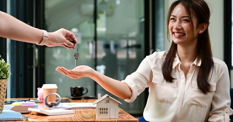 privacy landlord tenant bad landlord invasion apartment Entitled People - 45181445