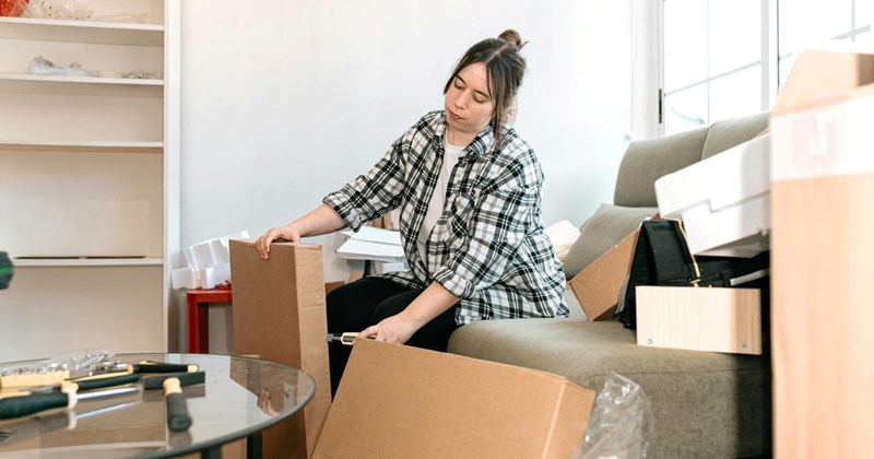 Neighbor won't stop knocking on new tenant's door and asking for any extra furniture, they decide to confront her: ‘I'm not a furniture store'