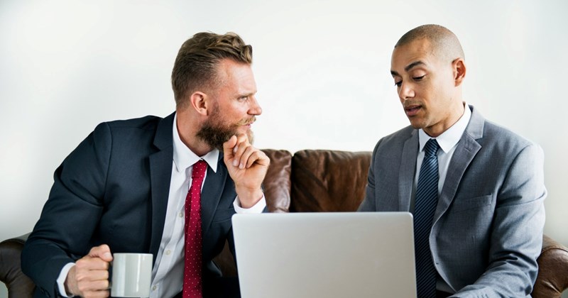 Manager accuses employee of being “too nice” to his team during performance review, leading employee to look for a new job: ‘I'm not good because my team likes me’