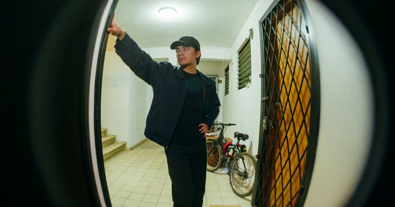 Landlord confronts loud resident after getting complaints from neighbors, leading resident to go door-to-door, demanding to know who filed the complaint: ‘I denied it was me’